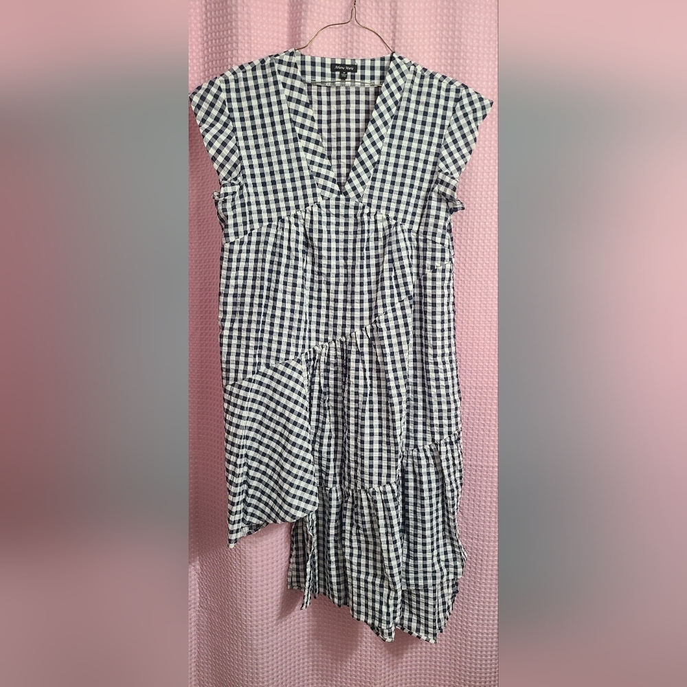 Athena Marie Dress Size:M Navy/White V-neck Dress